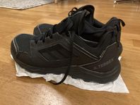 Adidas Terrex Goretex GTX Skor (45 1/3)