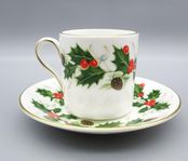 Royal Grafton Noel kaffekoppar och fat