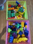 300 mega blocks/ lego duplo