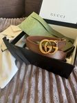 Gucci Leather belt with Double G buckle