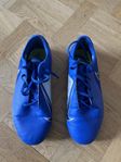 Inomhusfotbollsskor / inomhusskor NIKE strl. 38.5