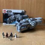 LEGO 75292 The Mandalorian Bounty Hunter Transport