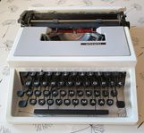 Olivetti Dora skrivmaskin, reseskrivmaskin