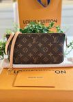 louos vuitton pochette Accessories 