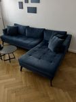 Sofa set.