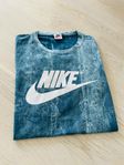 Nike t-shirt. Storlek 160cl. 