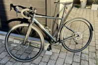 Cannondale Topstone 2 med mycket tillbehör