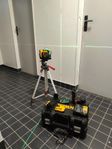 Dewalt DCE089G 360° grönlaser med 2batterier, och stativ.