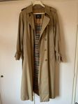 Burberry- trenchcoat 