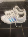 Adidas sneakers/skor. storlek 37,5! gottskick! 