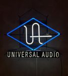 Universal Audio neonskylt - 70 x 50 cm