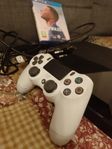 PS4 + HDMI kabel +  Dual Shock Handkontroll vit + FIFA 22