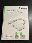 Belkin 3.5mm audio + charge Rockstar laddadapter