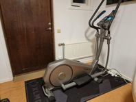 Titan Life S-Line 700 Crosstrainer