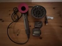 Dyson Supersonic HD07 hårfön (iron/fuchsia)