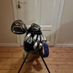 golfklubbor med bag