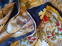 GABRIELLI vintage Silk scarf / Sidensjal / Sidenscarve