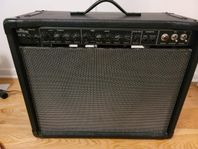 Peavey valveking 112 1x12 all tube amp + footswitch