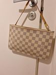 Louis Vuitton neverfull 