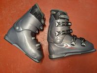 Pjäxor Salomon Performance 4.0 Slalompjäxor storlek 45 2/3