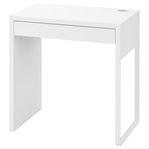 2 st MICKE IKEA Skrivbord, vit, 73x50 cm