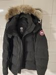 Äkta Canada Goose jacka säljes