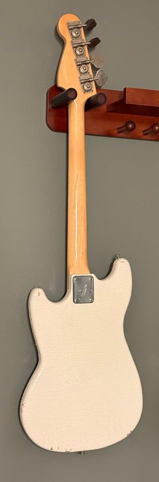 Bas - Fender Musicmaster 1977