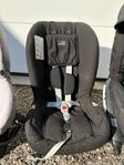 Britax-Römer two-way bilstol