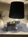 Lampa Bulldog