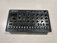 Roland Aira S-1