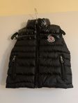 Moncler väst 