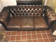 Chesterfield 3 sits soffa brun vintage 