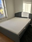 Bed in good condition. 150CM x 200 CM 