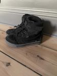 skor vinterskor sneakers Viking Gore-tex 33