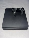 PS4 Slim 