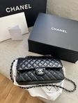 Chanel classic flap bag M