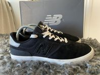 New Balance ”skate”