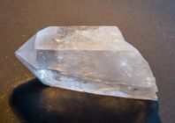 Present, fantastisk Lemurian klar Bergsristall spets 161gram