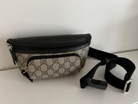 Gucci GG Supreme Eden Belt bag