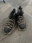 Danner, Mountain Light GORE-TEX Black Suede