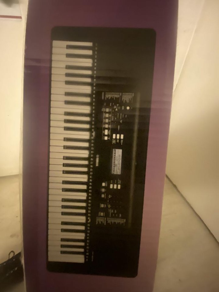 Yamaha keyboard 