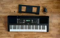 Keyboard Yamaha PSR E737