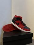 Jordan 1 Mid Reverse Bred