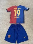 helt ny lamine yamel Barcelona t-shirt och shorts