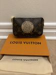 Louis Vuitton Trunks and Bags Mini Pochette