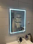 Mirror with LED / Spegel med LED ljus (Badrum)