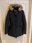 Dunjacka Woolrich Arctic Parka (strl M)