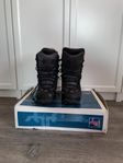 Snowboard boots 