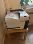 HP Colorlaserjet  CP3525N 