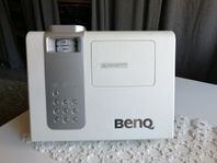 Projektor BenQ W1000+